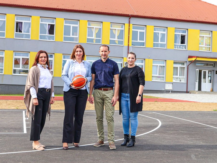 Završeni radovi na sportskim igralištima u Čaglinu: „Cilj nam je da svaki učenik u županiji ima jednake uvjete“