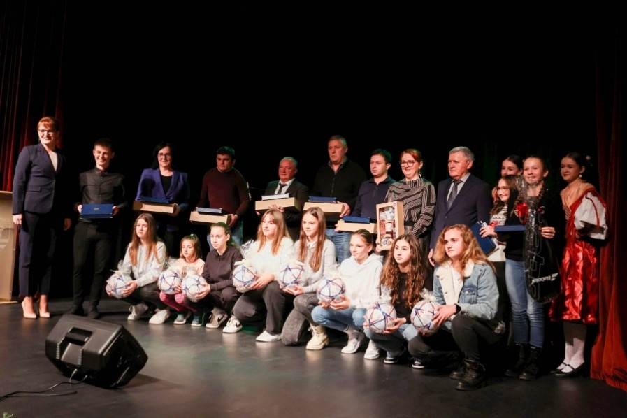 Pleterničani proslavili blagdan nebeskog zaštitnika svetog Nikole i Dan Grada Pleternice