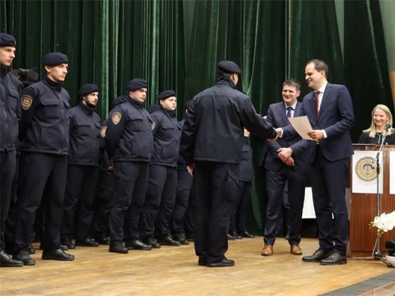 Ministar Malenica u Požegi na svečanoj prisezi polaznika 44. i 45. temeljnog tečaja pravosudne policije