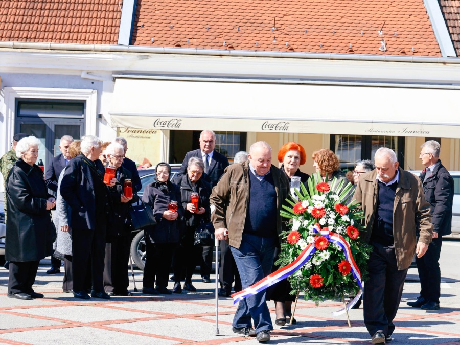 Roditelji poginulih branitelja: „Našu tugu ostavimo u kući, ali naše srce ju uvijek drži u sebi“