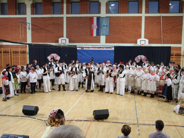 KUD Berda domaćin 14. smotre folklora "Dođi diko večeras na sijelo"