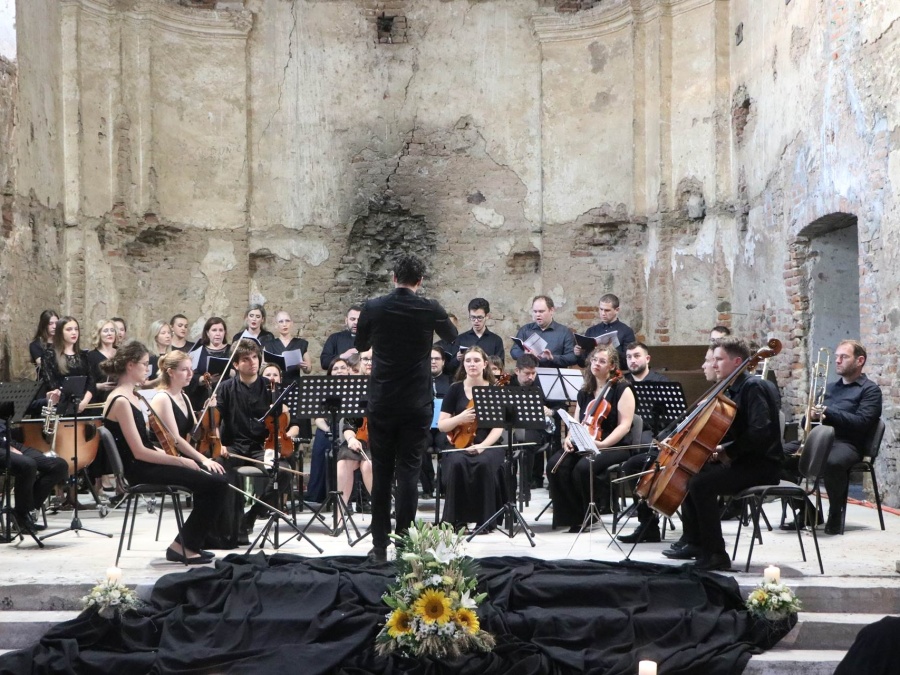 Kaptol: Održan osmi koncert „Tu es Petrus“