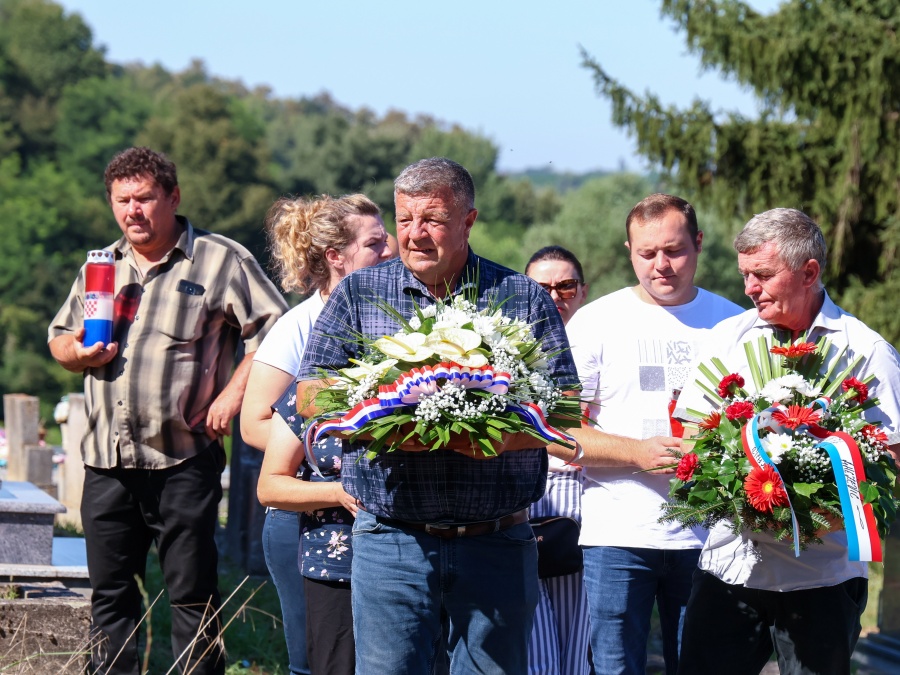 Obilježena 33. obljetnica pogibije hrvatskog branitelja Josipa Kneževića