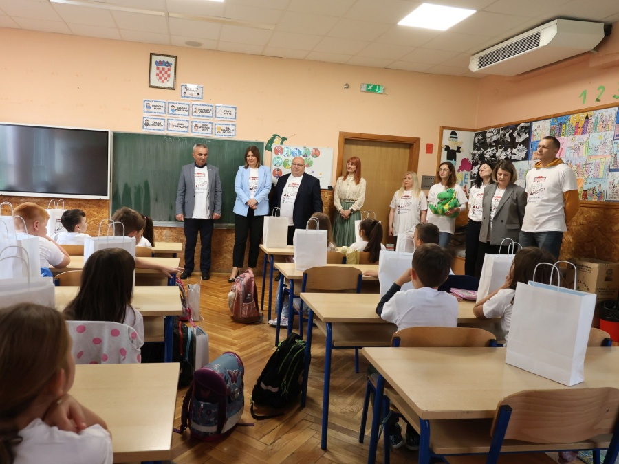 Zdravozubci i ove godine brinu o osmijesima prvašića diljem županije