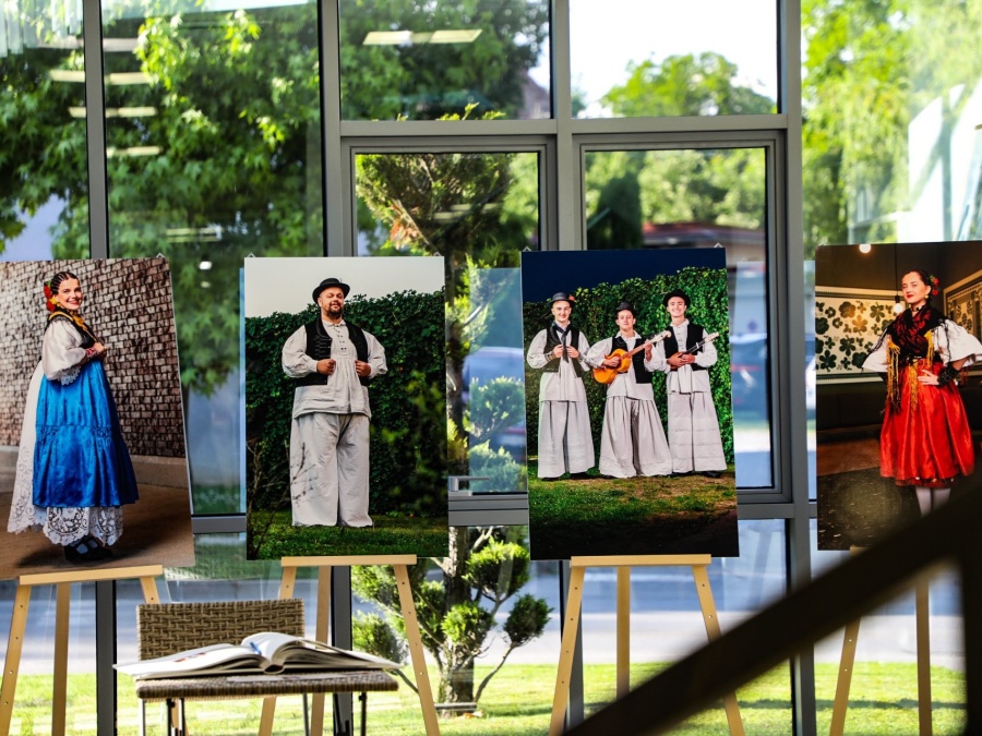 Čuvari baštine pred objektivom: Otvorena izložba „Čuvajmo tradiciju“
