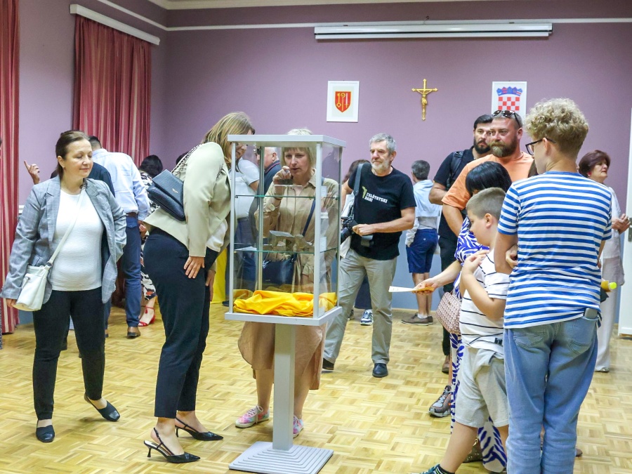 Otvoreni Halštatski dani u Kaptolu: Festival oživljene povijesti ove godine posvećen djetinjstvu 
