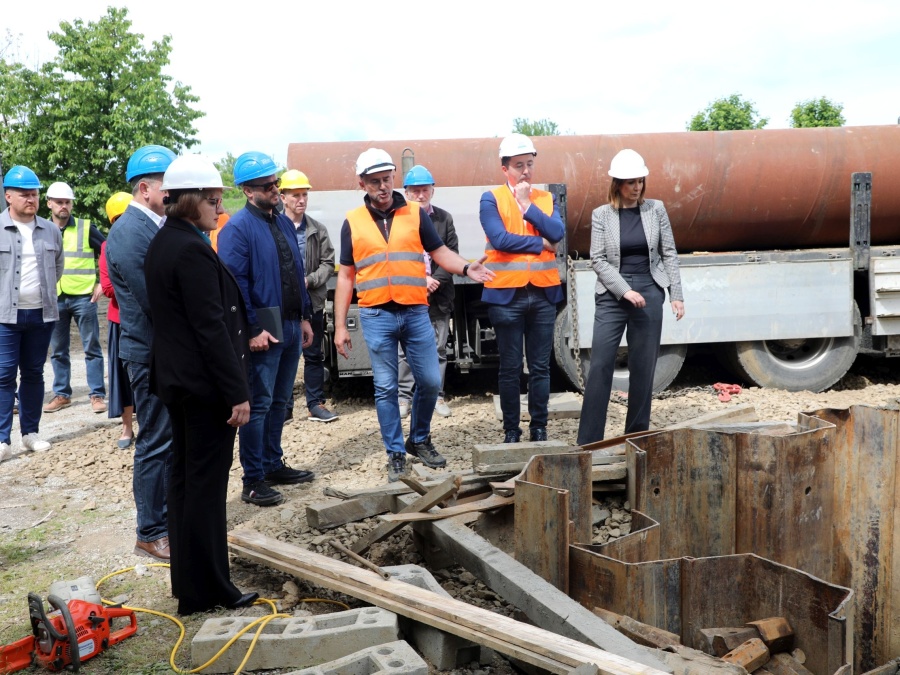 Prilikom obilaska gradilišta istaknuto kako projekt Aglomeracije Pleternica ulazi u završnu fazu 