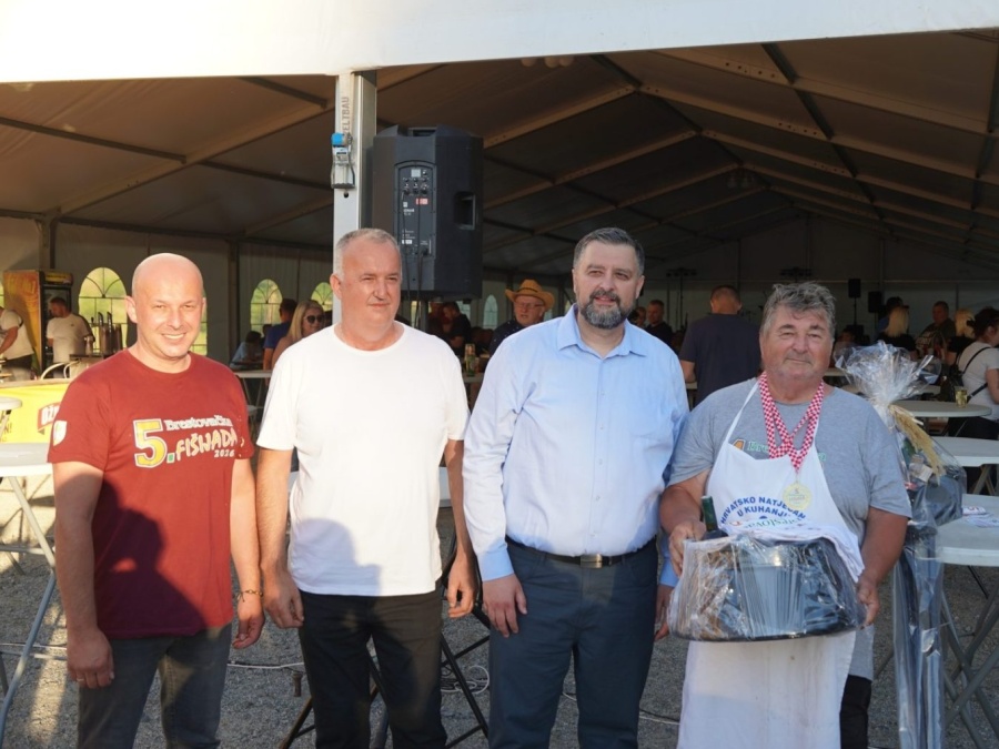 Održana 5. Brestovačka fišijada: Najbolji fiš skuhao Branko Milković iz Blacka