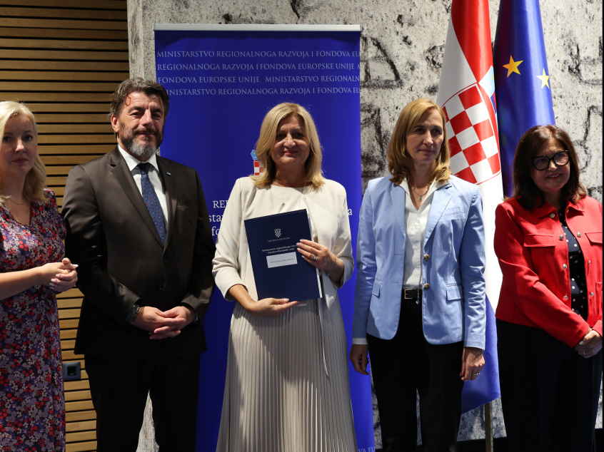 Domu za odrasle osobe Ljeskovica uručen ugovor vrijedan 2,83 milijuna eura za projekt „Živim svoj život, živim svoj san“