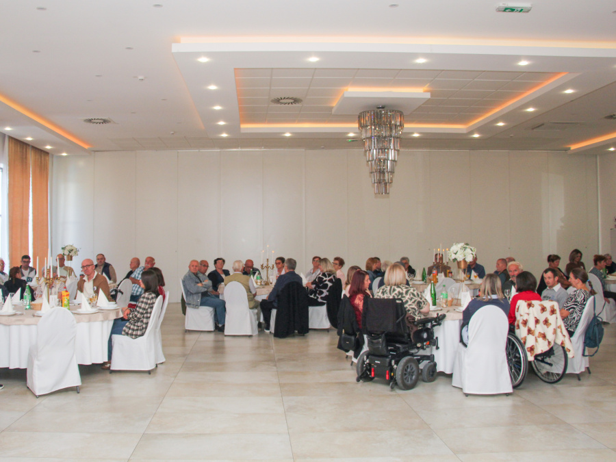 Udruga osoba s invaliditetom predstavila novi program na tradicionalnom druženju