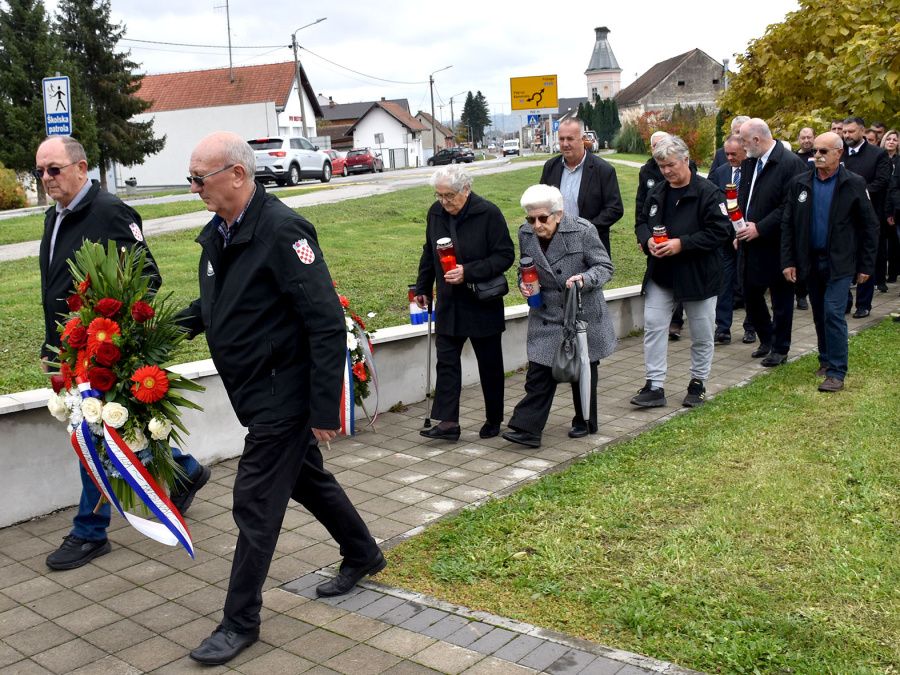 Obilježen Dan branitelja općine Brestovac