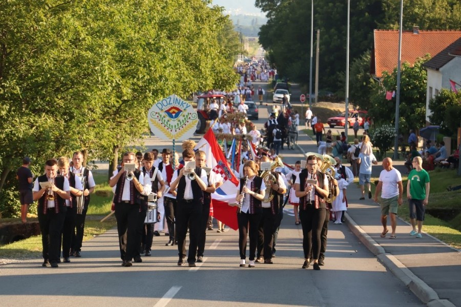 U Kaptolu održane tradicionalne Žetvene svečanosti – „Dožínky“