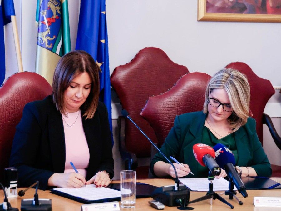Potpisan sporazum s Hrvatskim nacionalnim vijećem: „Čestitamo vam na zajedništvu zbog kojeg smo danas izuzetno dirnuti“