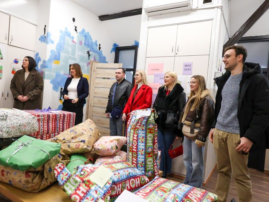 Savjet mladih Požeško-slavonske županije darivao korisnike Centra za nestalu i zlostavljanu djecu u Požegi