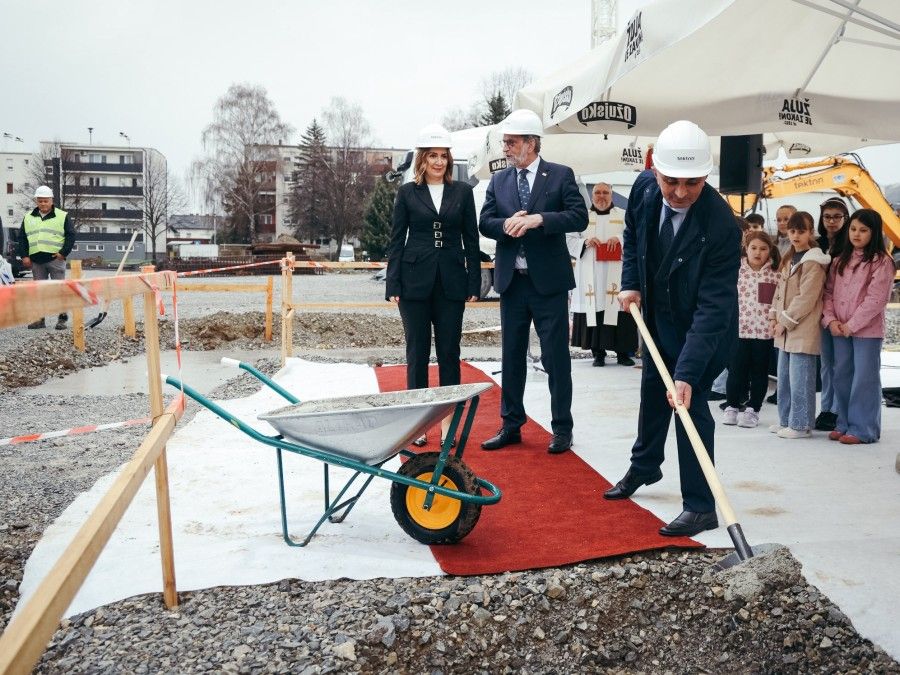 Položen kamen temeljac za osnovnu školu u Babinom viru, imat će osam učionica za posebna odjeljenja