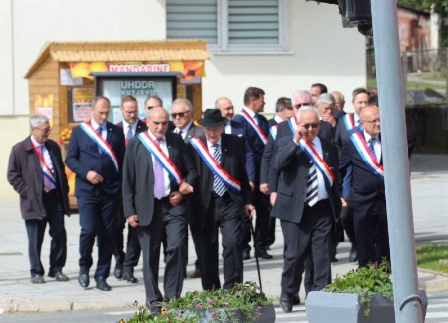 U Gradu Kutjevu otvorena izložba na temu „Alojzije Stepinac – utjecaj komunističke propagande na stvaranje negativne slike o zagrebačkom nadbiskupu”