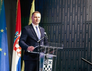 PSZ016