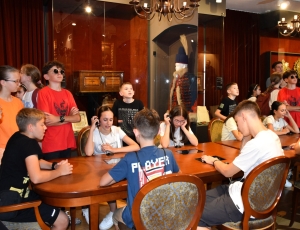 img009