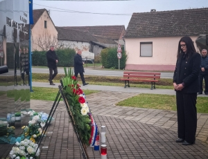 3750aeb2-2a31-42b1-be59-01debbb39c72