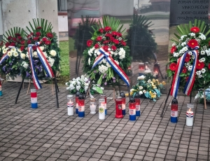 9e656694-5f68-4299-804c-a95c795fbad5